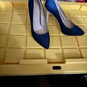 Elegant Navy Blue Pumps